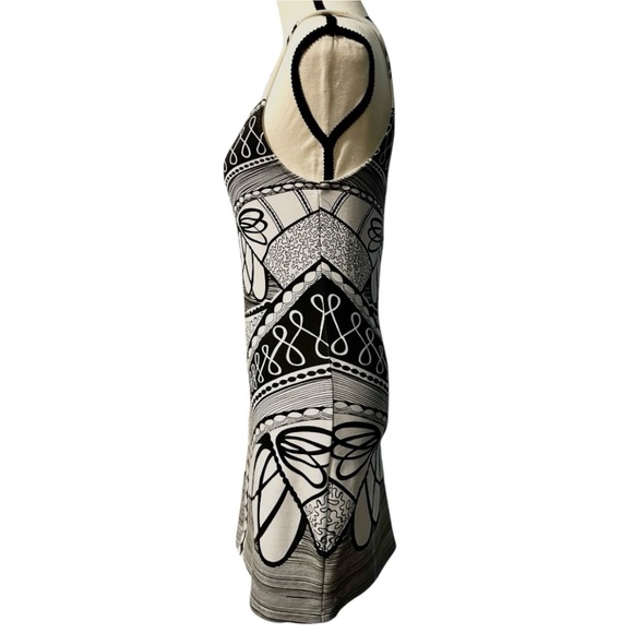 Black and white MINKPINK mini dress 👗 - Picture 3 of 5